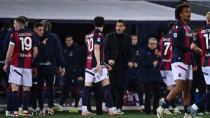 Thiago Motta e i calciatori - foto LaPresse - Interdipendenza.it