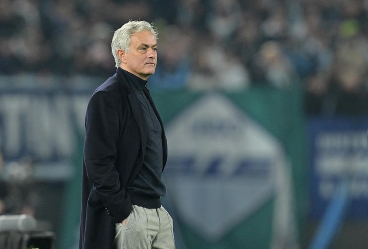 José Mourinho da allenatore della Roma - Foto Lapresse - Interdipendenza.net