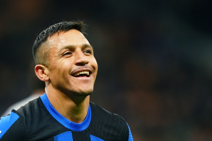 Alexis Sanchez in campo con la maglia dell'Inter - Foto Lapresse - Interdipendenza.net