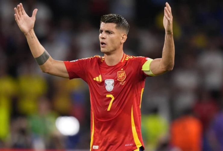 Alvaro Morata con la maglia della Spagna in campo agli Europei – Foto LaPresse JMania.it - Interdipendenza.net