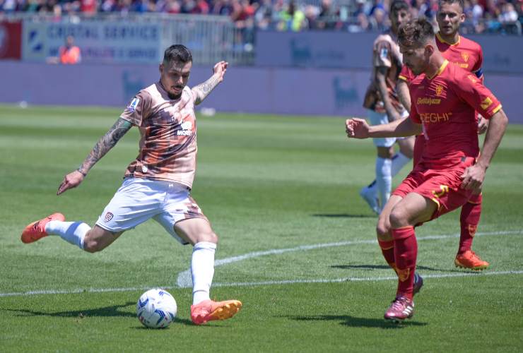 Gianluca Gaetano in campo con il Cagliari - foto LaPresse - Interdipendenza.net