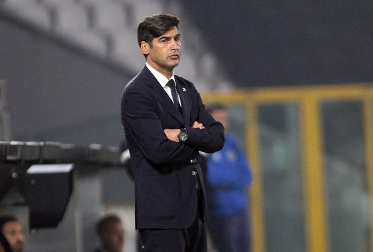 Paulo Fonseca in panchina osserva la sua squadra in campo – foto LaPresse JMania.it - Interdipendenza.net