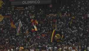 I tifosi della Roma - Foto Lapresse - Interdipendenza.net