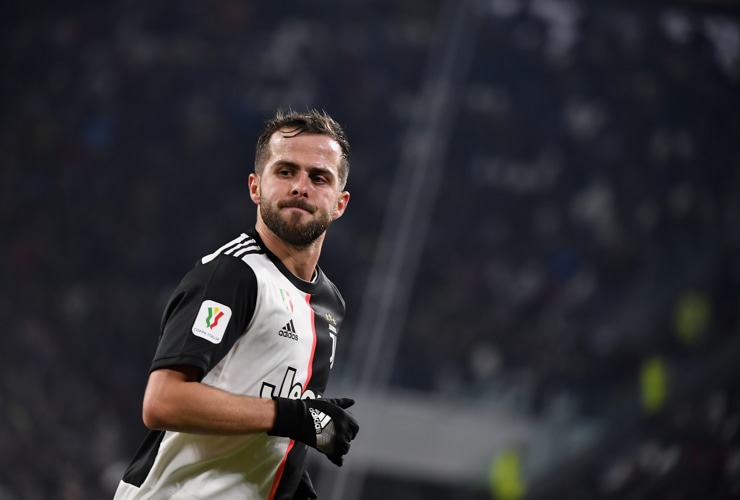 Miralem Pjanic con la maglia della Juventus - Foto Lapresse - Interdipendenza.net