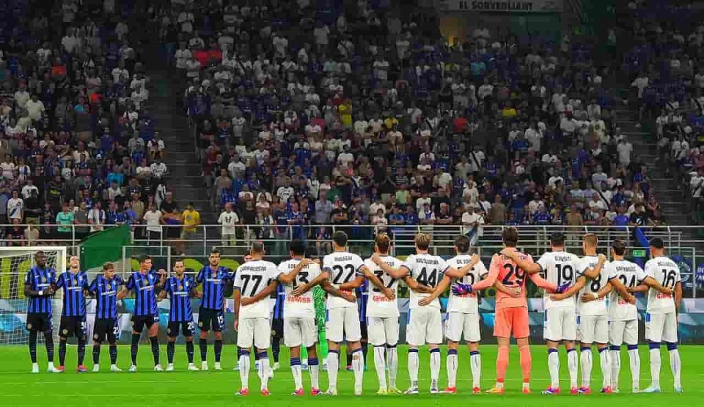 Un minuto di silenzio in Serie A - Foto Lapresse - Interdipendenza.net