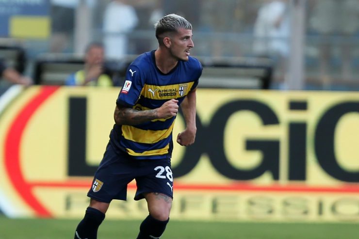 Valentin Mihaila in campo con la maglia del Parma - Foto Lapresse - Interdipendenza.net