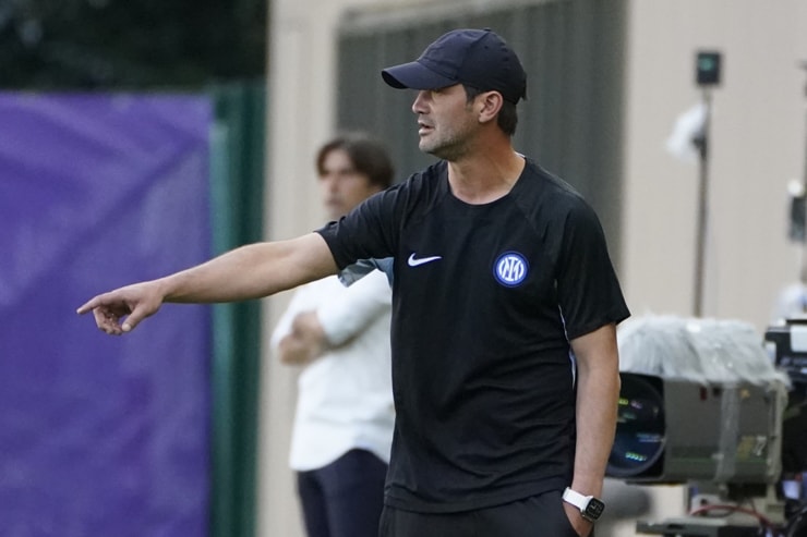 Cristian Chivu come allenatore della Primavera dell'Inter - Foto Lapresse - Interdipendenza.net