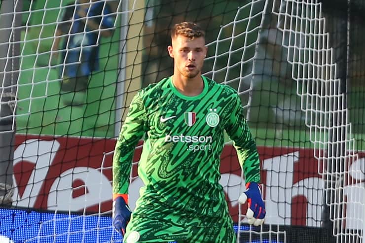 Josep Martinez in campo con la maglia dell'Inter in amichevole - Foto Lapresse - Interdipendenza.net