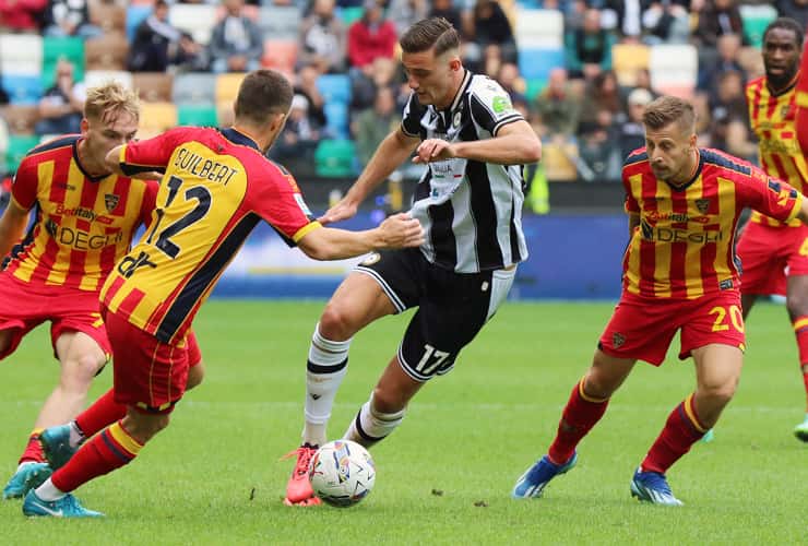 Lorenzo Lucca con la maglia dell'Udinese - Foto Lapresse - Interdipendenza.net