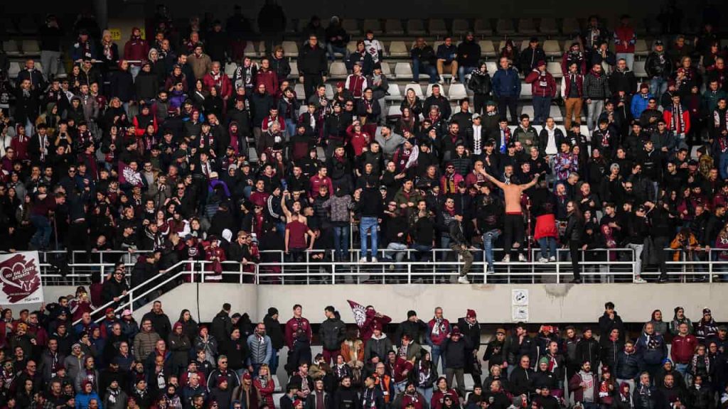 I tifosi in gradinata - Foto Lapresse - Interdipendenza.net