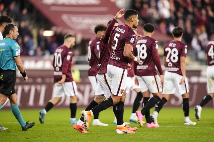 Il Torino festeggia un goal - Foto Lapresse - Ilpallonegonfiato