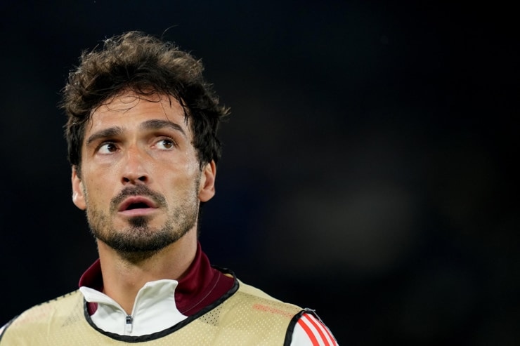 Mats Hummels durante il riscaldamento - Foto Lapresse - Interdipendenza.net