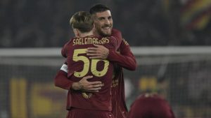 Lorenzo Pellegrini e Alexis Saelemaekers - Foto Lapresse - Interdipendenza.net