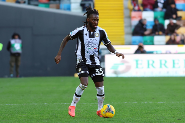 Zemura in campo con la maglia dell'Udinese - Foto Lapresse - Interdipendenza.net