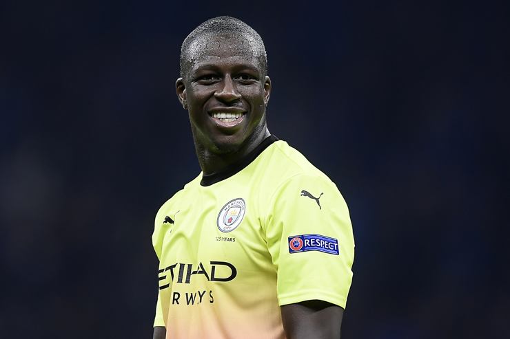 Benjamin Mendy in campo con la maglia del Manchester City - Foto Lapresse - Interdipendenza.net