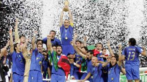 La Nazionale italiana campione del Mondo nel 2006 - Foto Lapresse - Interdipendenza.net